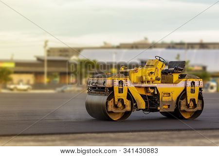 Small Motor Vehicle Or Mini Heavy Steel Roller Wheel Or Steamroller For Road Making Or Street - High