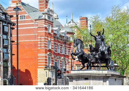 Boadicea (victory) Monument In City Of Westminster, London, Uk