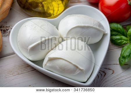 Love Mozzerella, Balls Of Buffalo Mozzarella, Soft Italian Scheese Made From The Milk Of Italian Med
