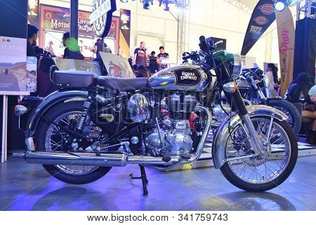 Pasig, Ph - Sept. 29: Royal Enfield Classic 500 Motorcycle At Philippine Moto Heritage Weekend On Se