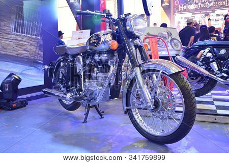 Pasig, Ph - Sept. 29: Royal Enfield Classic 500 Motorcycle At Philippine Moto Heritage Weekend On Se