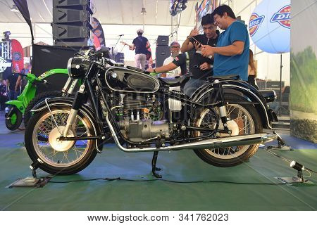 Pasig, Ph - Sept. 29: Bmw Black Motorcycle At Philippine Moto Heritage Weekend On September 29, 2019