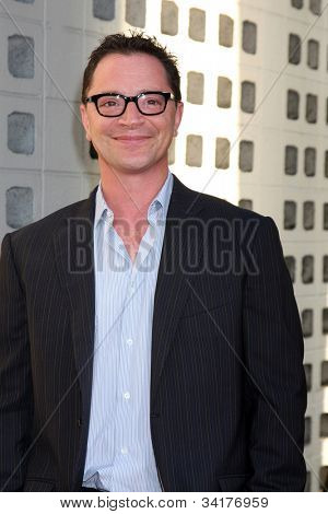 LOS ANGELES - JUN 20: Joshua Malina arriva a 