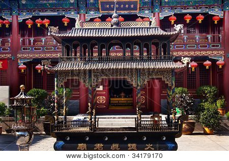Guanghua Buddha chrám kadidlo hořák Beijing Čína