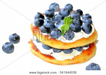 Dessert With Berries. Blueberries Cheesecakes. Cheese Pancakes. Healthy Food.