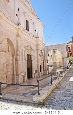 Basilica di Santo Sepolcro. Barletta. Puglia. Italien.