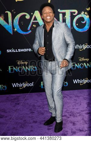 LOS ANGELES - NOV 3:  Mauro Castillo at Encanto World Premiere at El Capitan Theater on November 3, 2021 in Los Angeles, CA