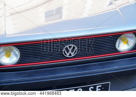 Bordeaux , Aquitaine France - 11 21 2021 : Volkswagen Golf Mk 1 Front Vw Brand Text And Logo Sign Ma