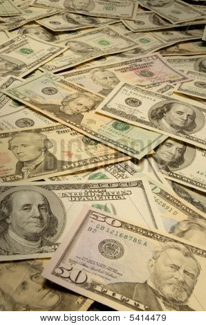 Billets de banque américains de diverses dénominations de trésorerie