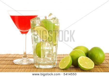 Grüner und roter Cocktail