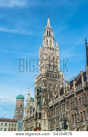 Munchen New Town Hall  Marienplatz