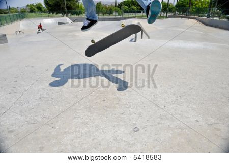 Skateboard noha fanda stín