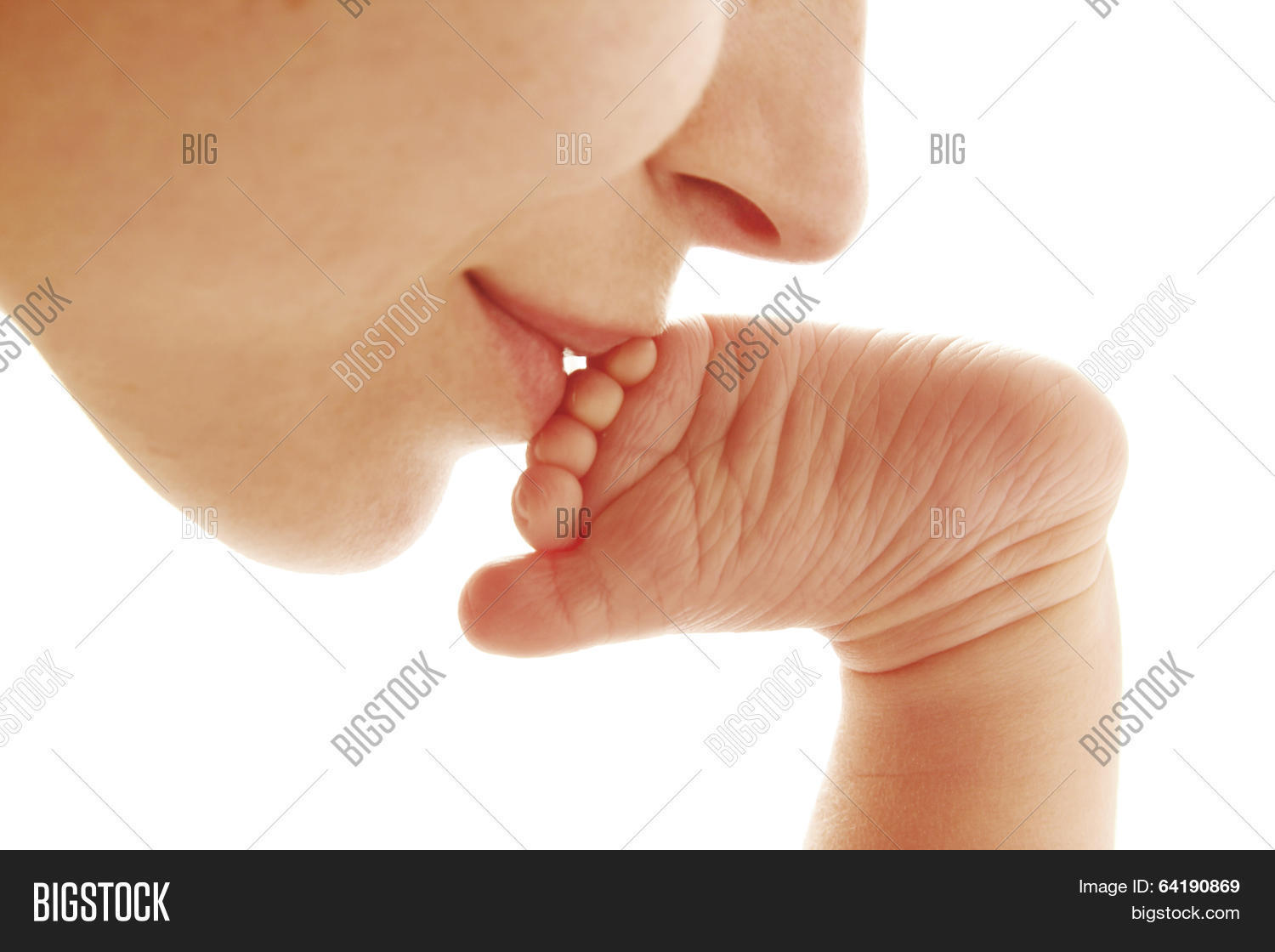 Целовать ноги ребенка. Целовать ноги ребенка. Целовать ноги ребенка. Целовать ноги ребенка. Целовать ноги ребенка.