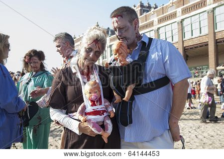 Asbury Park Zombie Walk 2013 - Zombie Family