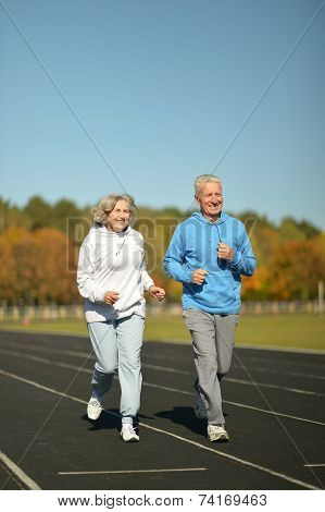 fit senior couple