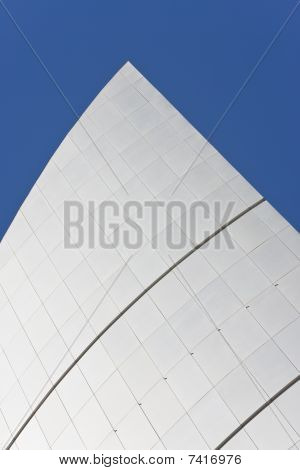 Le sommet du toit du bâtiment d'Architecture moderne