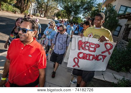 Teen Encouraging Aidswalk Participants