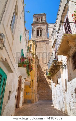 Alleyway. Fasano. Puglia. Italy.