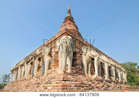 Wat Chang Lom Sukhothai Historical Park ,sukhothai ,thailand