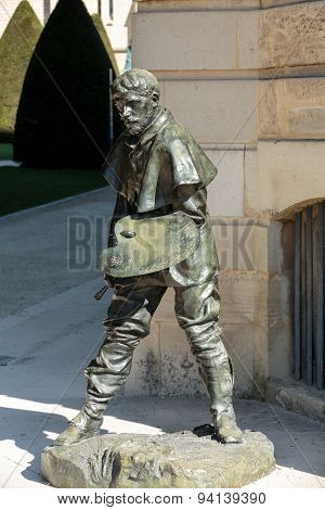 PARIS, FRANCE - SEPTEMBER 12, 2014: Statue in Rodin Museum in Paris