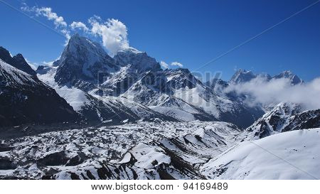 Ngozumba Glacier And Cholatse