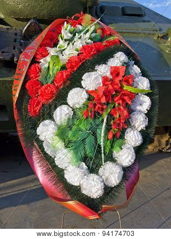 Wreath at the monument to warriors-tankmen in Kubinka
