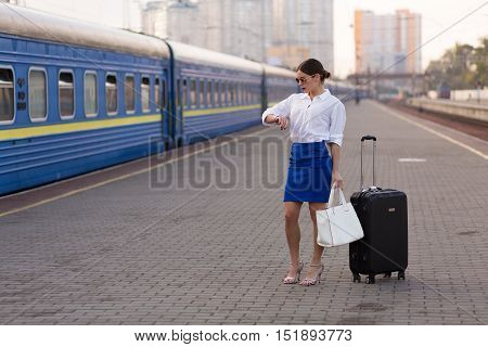 Pretty Woman At The Train Station