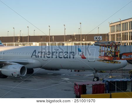 San Francisco, Ca July 2, 2018: An American Airlines Plane Refuels At A Terminal At San Francisco In