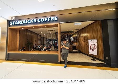 Subang Jaya, Selangor - 25 July 2018. Starbucks Coffee Inside Sunway Pyramid Mall At Subang Jaya.
