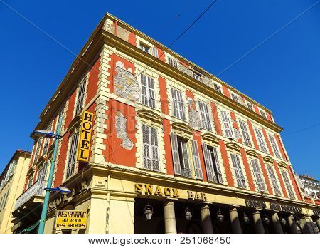 Menton - Hotel Des Arcades