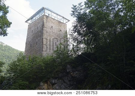 Tower Defense  - Black Tower (turnul Negru), Romania, Transylvania, Brasov
