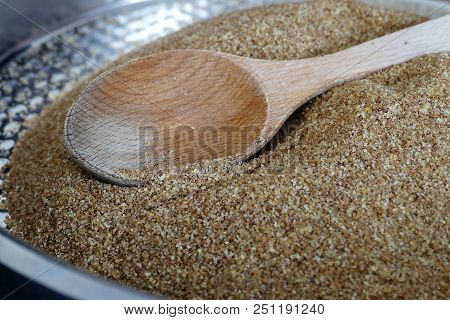 Thin Brown Bulgur For Making (cig Köfte)raw Meatballs