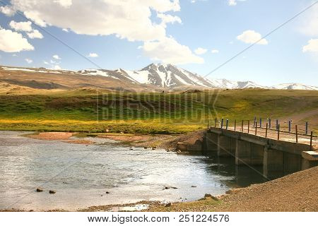 The Route Of  Beautiful Scenic From Bishkek  To Song Kul Lake ,  Naryn With The Tian Shan Mountains