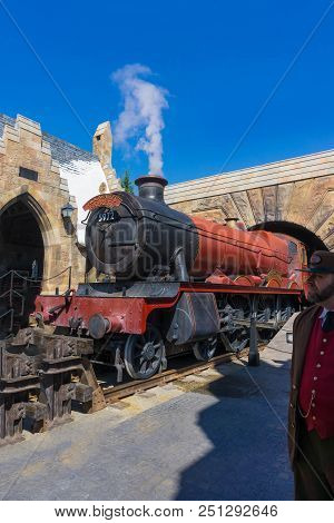 Orlando, Florida, Usa - May 09, 2018: The Hogwarts Express At The Wizarding World Of Harry Potter In