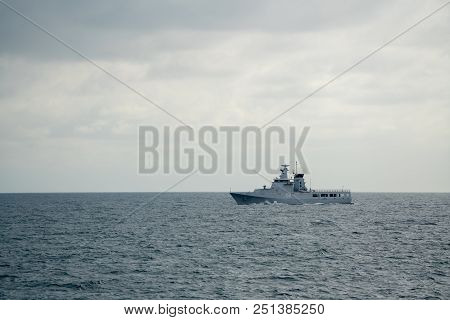Padang,indonesia - April 16, 2016 : Kdb Daruttaqwa (opv-09) , Royal Brunei Navy Offshore Patrol Vess