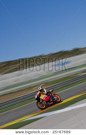 VALENCIA, Espanja - marraskuu 9: Dani Pedrosa virallinen motogp test uudet 1.000cc moottorit, Ric