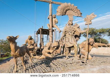 Peru July 27 2018 These Sculptures Represent The Arrival Of The First Inca Civilization. They Are Lo
