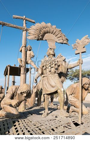 Peru July 27 2018 These Sculptures Represent The Arrival Of The First Inca Civilization. They Are Lo