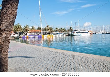 Tour Boats And Sailing Yachts Along The Paseo Maritimo
