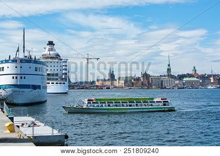 Boats For Sightseeing And Ferry For Long Distance Travel At Stadsgardskajen