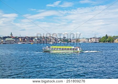 Boats For Sightseeing And Ferry For Long Distance Travel At Stadsgardskajen