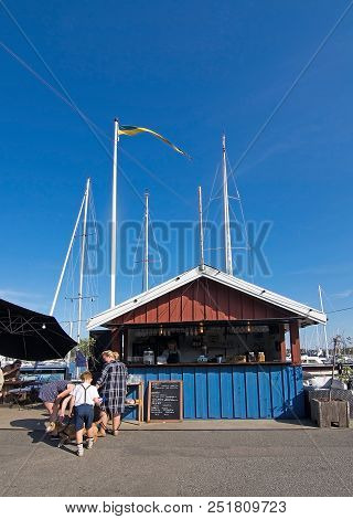 Nynas Rokeri Seafood Store