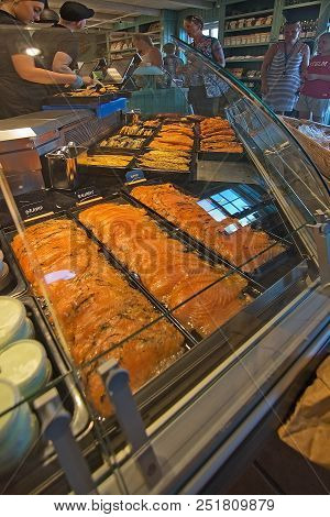 Nynas Rokeri Seafood Store