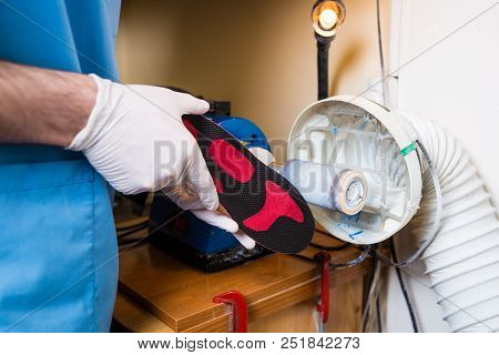 The Process Of Manufacturing Orthopedic Individual Insoles For People With Leg Diseases, Flat Feet. 