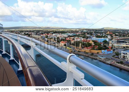 Kralendijk, Bonaire - 12/16/17 -  Downtown Views Of The Town Of Kralendijk, Bonaire