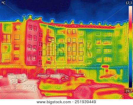 Detecting Heat Loss Outside Building Using Infrared Thermal Camera
