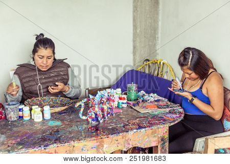 Mexican Oaxaca Alebrijes Artisans