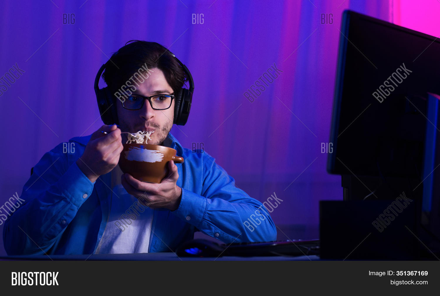 Pro Gamer Eating Image & Photo (Free Trial) Bigstock