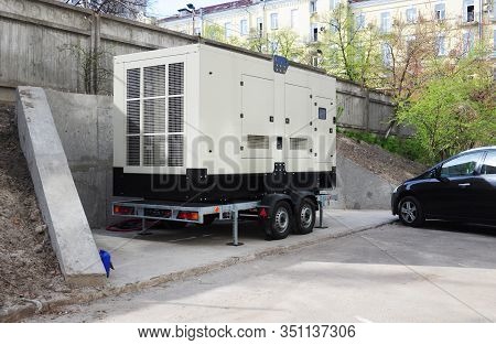 Trailer Mounted Industrial Natural Gas Generator Outdoor. Portable Backup Generator. Towable Generat