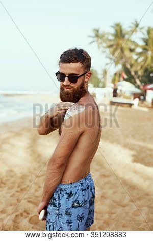 Handsome Man Beard Image & Photo (Free Trial) | Bigstock